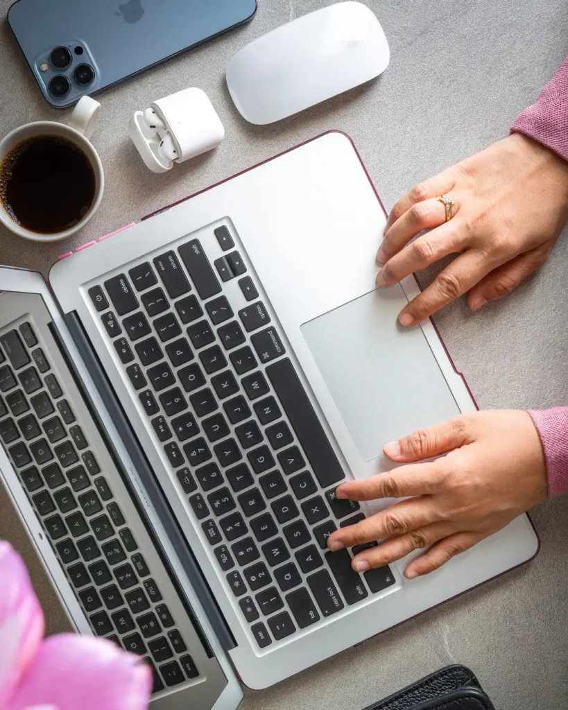 Veebilehe automaatikad e-kirjade ja vormide jaoks